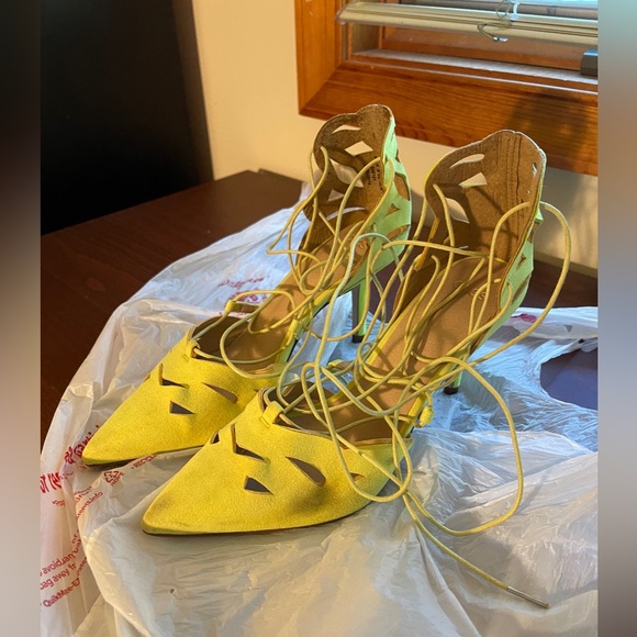 Asos Bright Yellow Cutout Low Heels with Tie Straps US6 - Picture 2 of 9